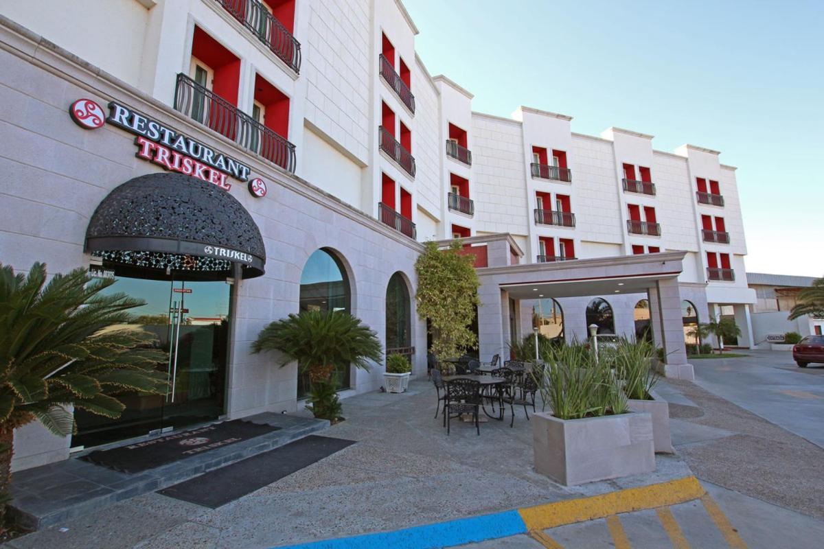 Hotel Colon Plaza Business Class 누에보 라레도 외부 사진